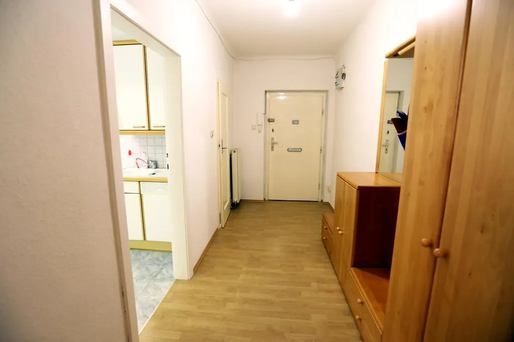Family Apartment Am Roter Hof Vienna 0*,