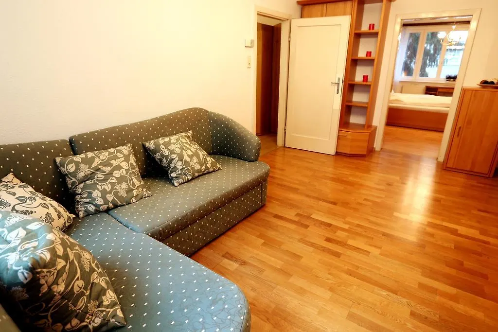 Family Apartment Am Roter Hof Vienna 0*,  Austria