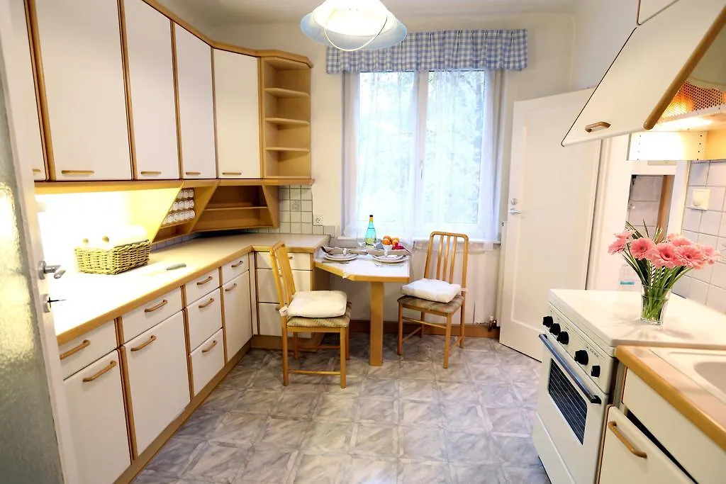 Family Apartment Am Roter Hof Vienna Austria