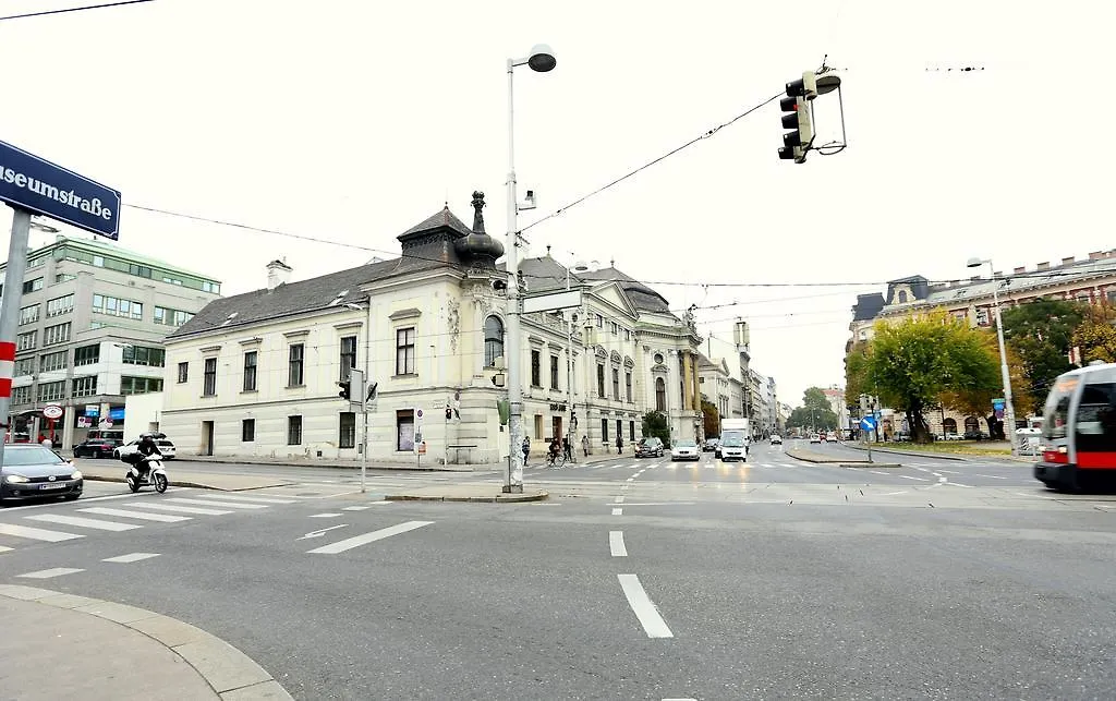 Family Apartment Am Roter Hof Vienna Austria