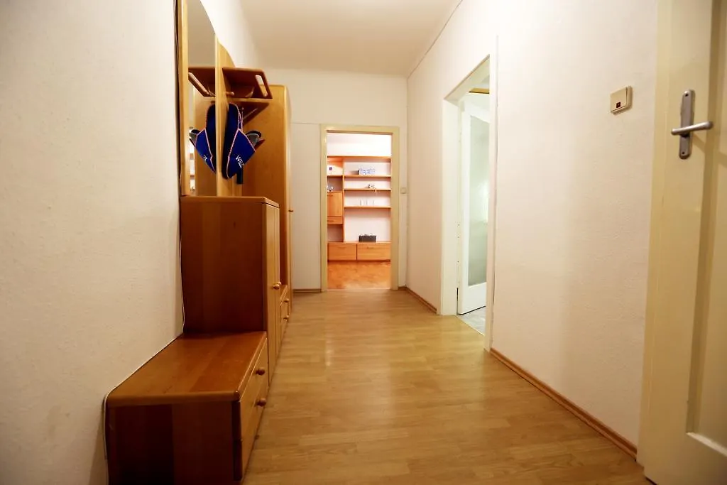 Family Apartment Am Roter Hof Vienna