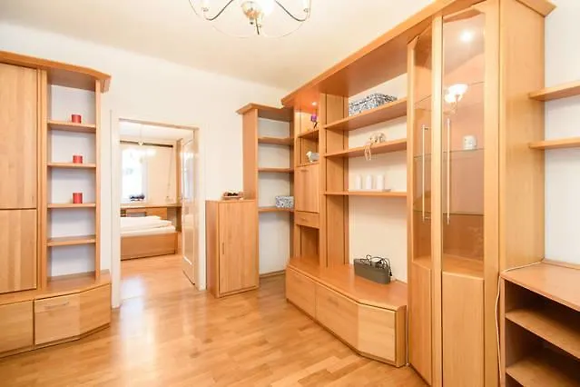 Family Apartment Am Roter Hof Vienna Austria